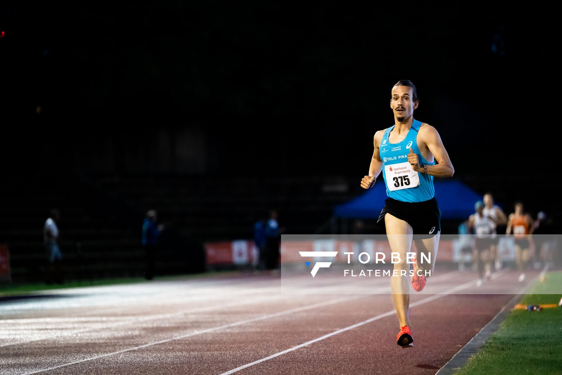 Simon Boch (LG TELIS FINANZ Regensburg) ueber 3000m am 03.06.2022 waehrend der Sparkassen Gala in Regensburg